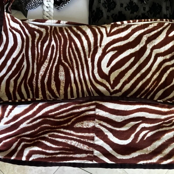 La Perla Zebra Slouch Bag w Bamboo Rings - Picture 6 of 10